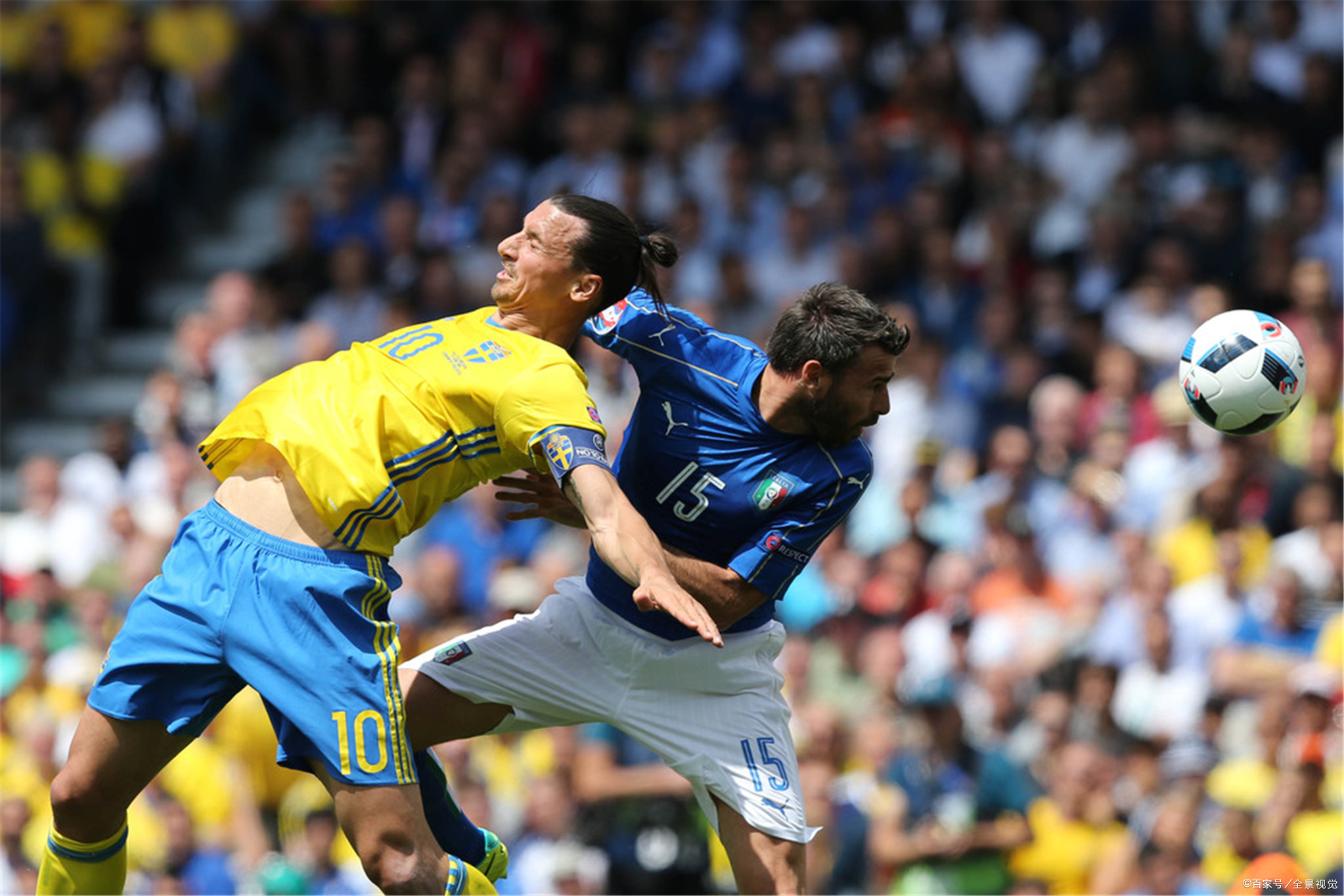 赛地聚焦：荷甲今晚热度飙升；上海申花篮板制胜；悬念犹存；更衣室氛围转暖(李凤山30分钟平甩功音乐)