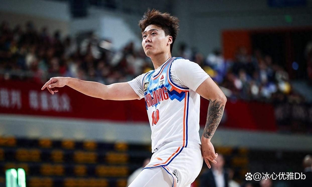 转会期法兰克福备战CBA常规赛，回应争议细节曝光，底气十足，轮换策略成焦点的简单介绍-lol外围